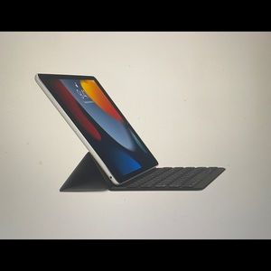 Apple Smart Keyboard for iPad (9th generation)